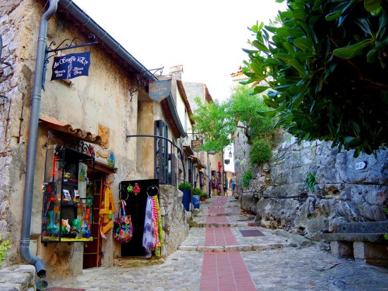 モナコ＋エズ＋マントン日帰り観光ツアー　紺碧のリビエラ海岸とイタリア国境のリゾート地を巡る＜日本語／ニース発＞