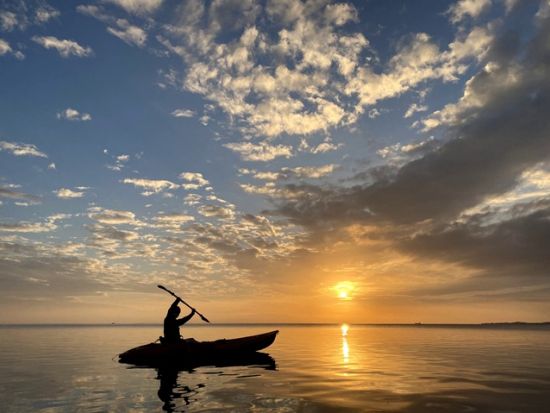 石垣島青の洞窟シュノーケリング　1時間の短時間コース or カヤックやSUPセットのロングコースから選択！石垣島出身ガイドがご案内＜市街地ホテル送迎可／石垣島＞