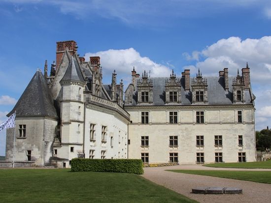 pixta_13589214_M_Amboise