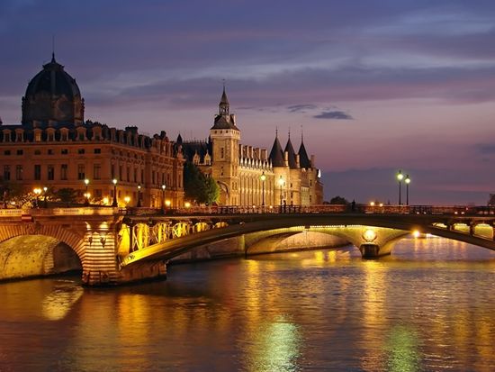 Conciergerie_@Fotolia