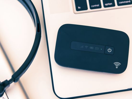 Wi-Fiルーターレンタル　現地で受取・返却！＜固定料金・フランス国内データ無制限／SIMカードプランあり／パリ市内受取＞by Travel Wifi