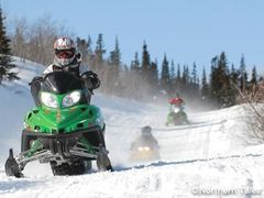 Whitehorse-Northern-Tales-Snowmobile-01