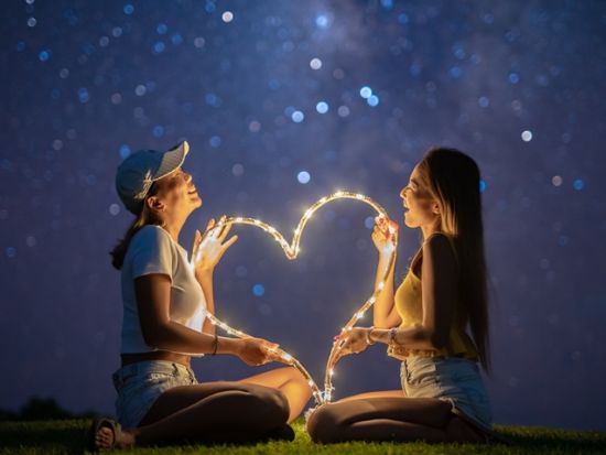 星空ナイトフォトツアー　イルミネーション小道具でSNS映え！枚数増のボリュームアップやムービー付きプランあり＜宮古島＞