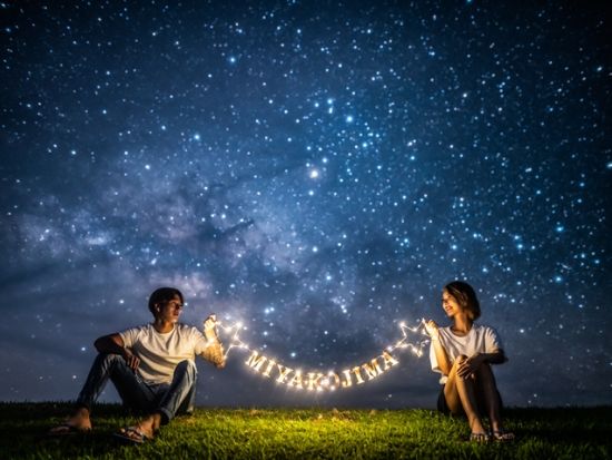 星空ナイトフォトツアー　イルミネーション小道具でSNS映え！枚数増のボリュームアップやムービー付きプランあり＜宮古島＞