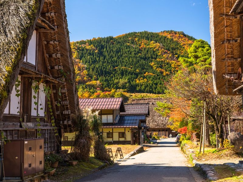 Japan_Gifu_Shirakawago_pixta_71547620_M