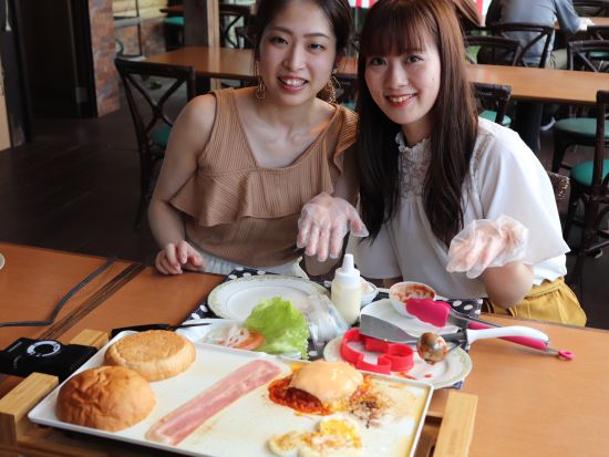 佐世保バーガー手作り体験　絶景を観ながら、こだわりのバーガーにかぶりつく！ポテト＆ワンドリンク付き　＜佐世保バーガー本店／佐世保市＞