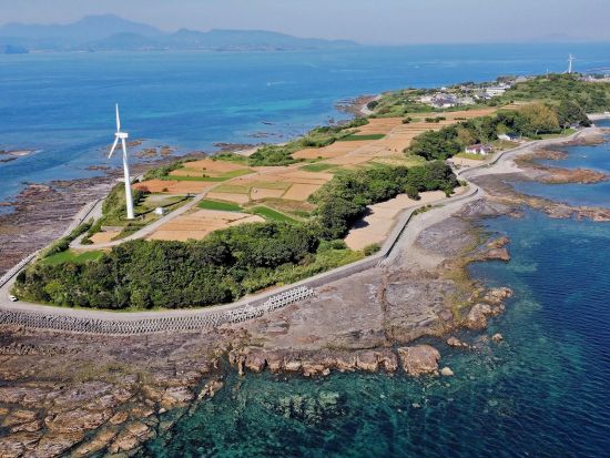 福岡から天草へ！往復航空券＆レンタカー 天草市日帰りパッケージ　世界文化遺産の構成資産「﨑津集落」や天草グルメを巡る旅にぴったり ＜1日／福岡空港発着＞