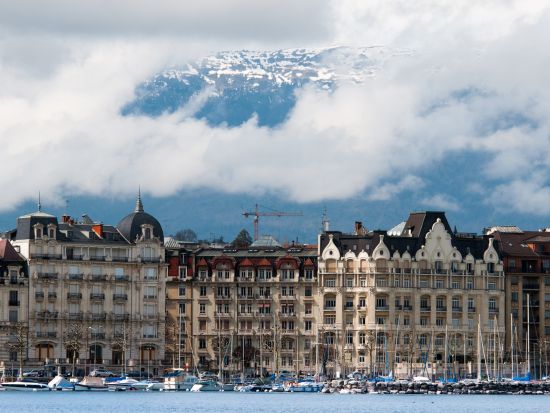 【空港送迎】ジュネーヴ空港 ⇔ シャモニー市内 ＜貸切／英語ドライバー＞