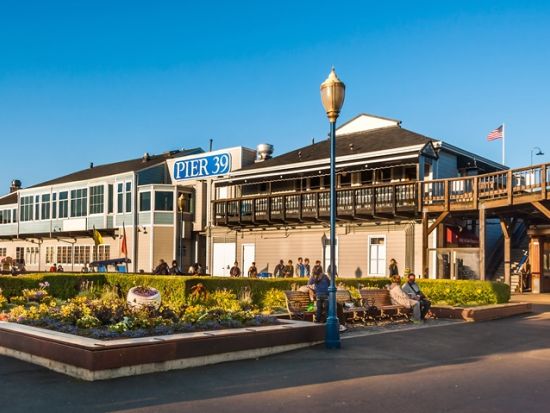 サンフランシスコ半日観光ツアー　フィッシャーマンズワーフ＆ソーマ地区＆トレジャーアイランド＆ショッピングモール立ち寄り ＜日本語ガイド＞