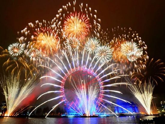 21年12月31日限定 カウントダウン テムズ川クルーズ 花火と共に迎える新年 ディナー付プランあり 現地集合 解散 イギリス ロンドン 旅行の観光 オプショナルツアー予約 Veltra ベルトラ 21年12月31日限定 カウントダウン テムズ川クルーズ 花火と共に迎える新年 ディナー付プランあり 現地集合 解散 イギリス ロンドン 旅行の観光 オプショナルツアー予約 Veltra ベルトラ