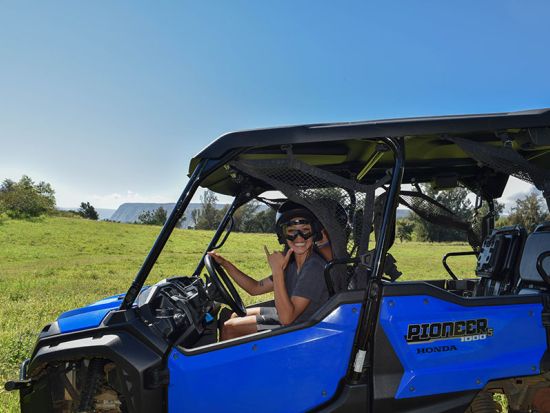 ハワイ島 UTVツアー　コハラコーストの豊かな熱帯雨林や壮大なポロル渓谷をスリル満点のUTV（バギー）で巡る ＜英語ガイド＞