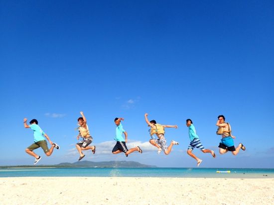 【はての浜】上陸+グラスボート遊覧ツアー　クルーズ気分で無人島を目指して、いざ上陸！＜11～6月催行／久米島＞