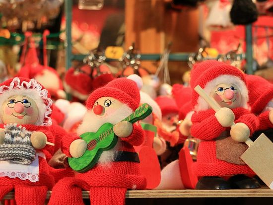 Finland_Santa_Clause_shutterstock_250315318 (1)