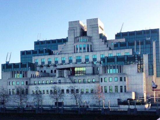 007ロンドンウォーキングツアー　ジェームス・ボンドゆかりの観光スポットを巡る！＜3.5時間／午前or午後／貸切／日本語ガイド＞ by アートローグ