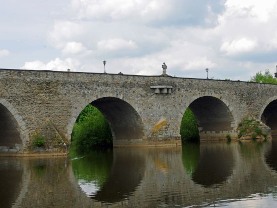 世界遺産ケルン大聖堂 & 古都リンブルク日帰り観光ツアー＜フランクフルト発＞