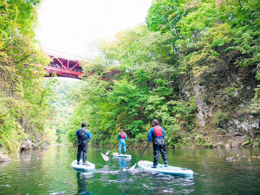 定山渓 豊平川SUPツアー のんびり水上散歩♪ボードに立ったり座ったり