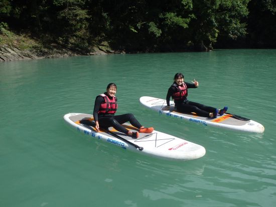 奥多摩 白丸湖SUP（スタンドアップパドル） 室内更衣室＆冷房完備 ＜4～11月／午前・午後／BBQ付プランあり／青梅市＞by クルーソー