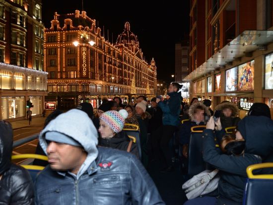 ロンドンオープントップバス夜景ツアー　主要観光スポットを効率よく！ウェストミンスター寺院＆ビッグ・ベン＆ロンドン・アイ等 ＜英語ガイド／2時間／ケンジントン発＞