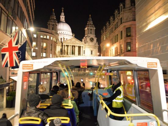 ロンドンオープントップバス夜景ツアー　主要観光スポットを効率よく！ウェストミンスター寺院＆ビッグ・ベン＆ロンドン・アイ等 ＜英語ガイド／2時間／ケンジントン発＞