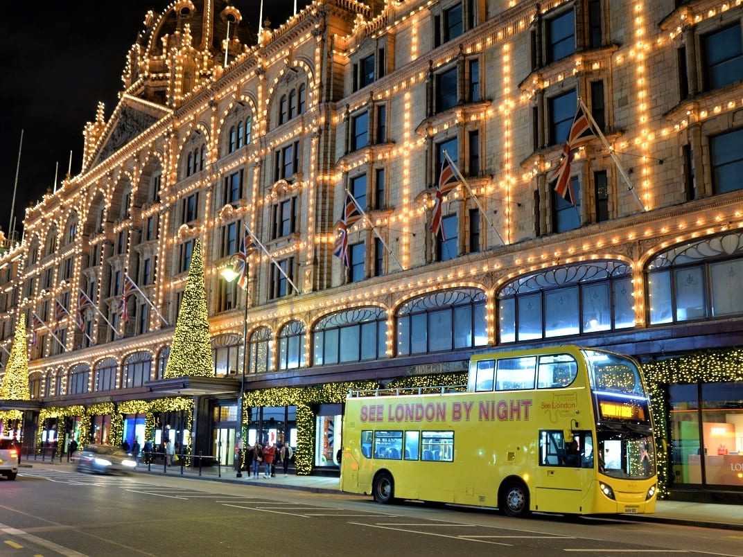 ロンドン オープントップバス夜景ツアー 主要観光スポットを効率よく