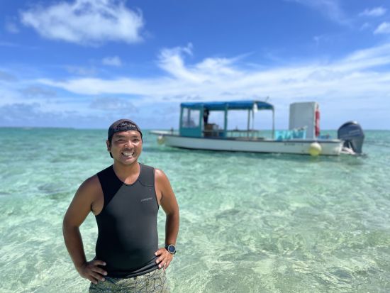 幻の島上陸＋ウミガメシュノーケリングツアー 石垣育ちのガイドと行く少人数制ツアー！水中カメラの無料レンタル 竹富島での途中離団OK＜半日／市街地送迎／石垣島発＞