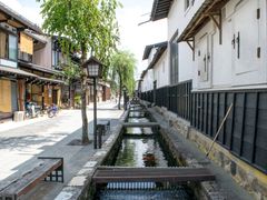pixta_42537304_M