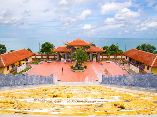 land_tour_4_cable_car_landscape_south_6e19a