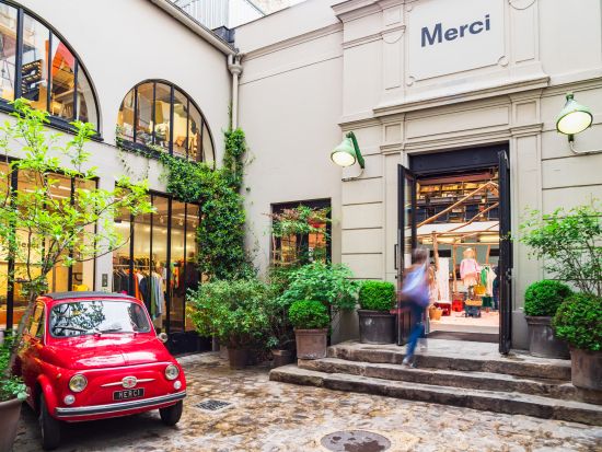 パリ市内 ショッピングツアー　お洒落なショップが集まるマレ地区をご案内 ＜午後／英語ガイド＞
