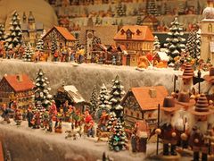 Christmas_Market_shutterstock_709271047