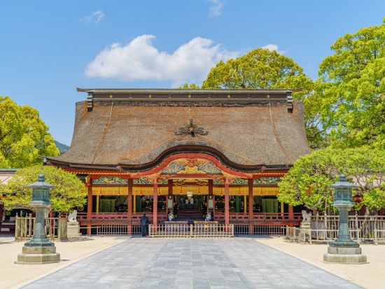 着物レンタル レトロな太宰府の街をきもの姿で散策 ！老舗きもの屋で安心の和装体験 西鉄太宰府駅から徒歩1分！＜太宰府市＞by 古賀新きもの館 太宰府駅前店