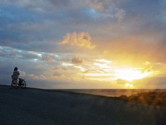 レンタサイクル　日本最西端の地、与那国島を電動アシスト付き自転車で巡ろう！＜1日／比川地区＞