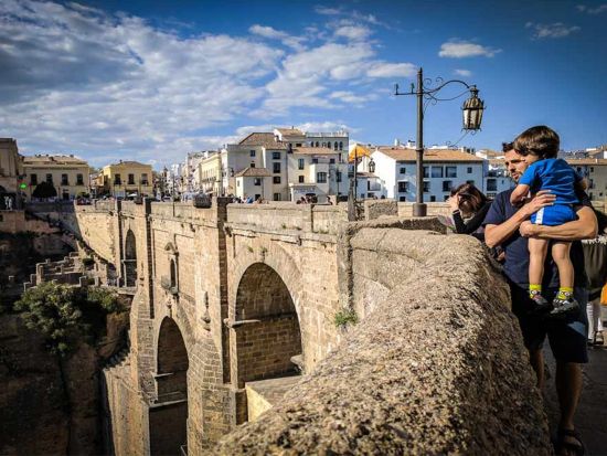 断崖絶壁の古都ロンダ 日帰り観光ツアー ＜英語ガイド／セビリア発＞