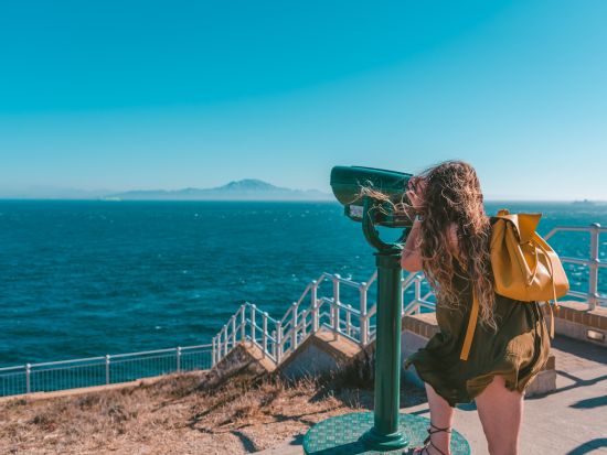 ジブラルタル観光　サンミゲルの洞窟入場！＜英語ガイド／セビリア発＞