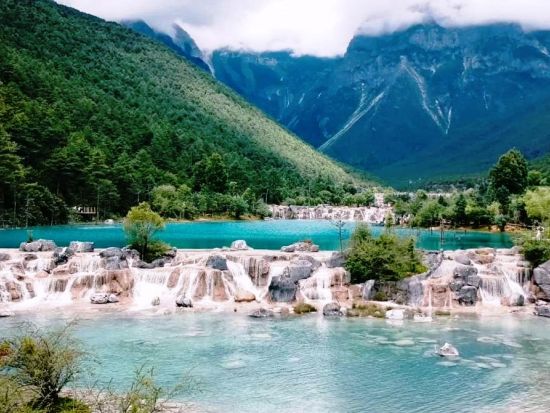 【貸切チャーター】麗江1日観光ツアー 少数民族ナシ族の聖地・世界遺産「玉龍雪山」標高4,506ｍ氷河公園＋藍月谷＋麗江旧市街＋束河古鎮＜麗江発／昼食付／日本語＞