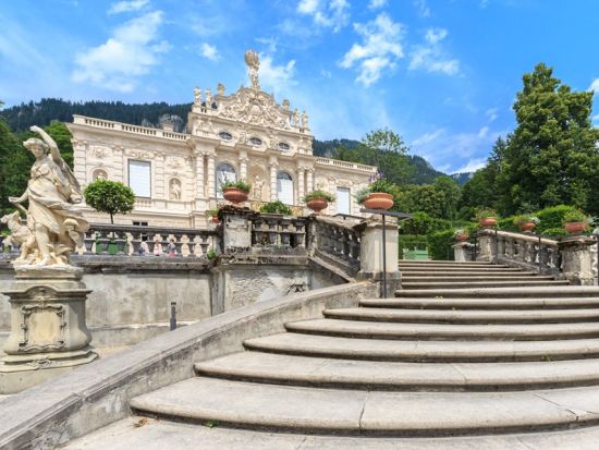 【プライベートツアー】ノイシュヴァンシュタイン城、ヴィース教会とリンダーホフ城＜車＋ガイド貸切／日本語／ミュンヘン発＞ by [みゅう]