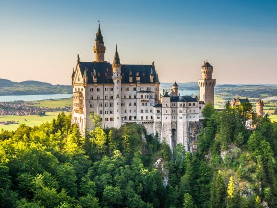 【プライベートツアー】ノイシュヴァンシュタイン城、ヴィース教会とリンダーホフ城＜車＋ガイド貸切／日本語／ミュンヘン発＞ by [みゅう]