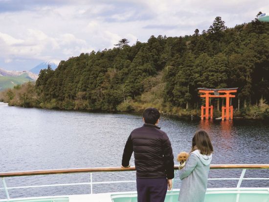 【愛犬連れOK】芦ノ湖遊覧船乗船チケット　選べる40分周遊コース＜箱根園港・元箱根港・箱根関所跡港発着＞