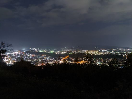 貸切観光タクシー 金沢の定番観光地＆夜景を効率よく！プライベート夜景観賞タクシー 卯辰山と金沢城石川門・ひがし茶屋街・尾山神社＜1時間／1～8名／金沢発着＞