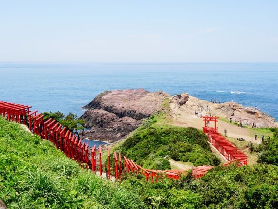 貸切観光タクシー SNSで人気！連なる鳥居井で有名な元乃隅稲成神社＆角島大橋を渡って角島を巡る半日観光＜1～4名／5時間／下関発着＞4名参加で1名8,200円～
