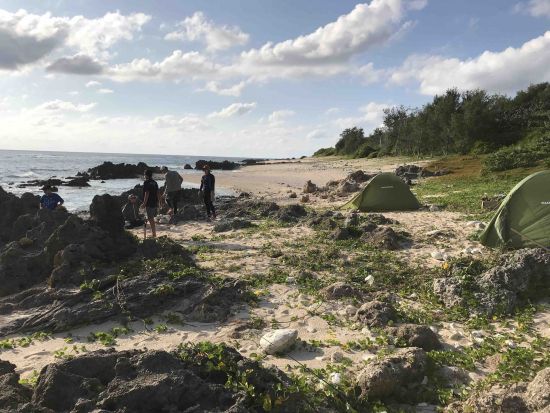 沖永良部島 西海岸 1泊2日ビーチキャンプ&サンセットカヤックツアー キャンプ初心者にもおすすめ！＜送迎 or レンタカー込＞ by 島暮