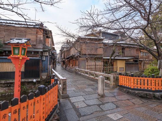 【英語堪能ドライバー確約】貸切観光タクシー 自由に観光できるフリープラン ＜4～6人乗り普通車・9人乗りジャンボタクシー／3～7時間＞by 興進タクシー