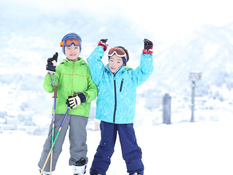 Japan_Generic_Photos_wintersports_pixta_pixta_47052272
