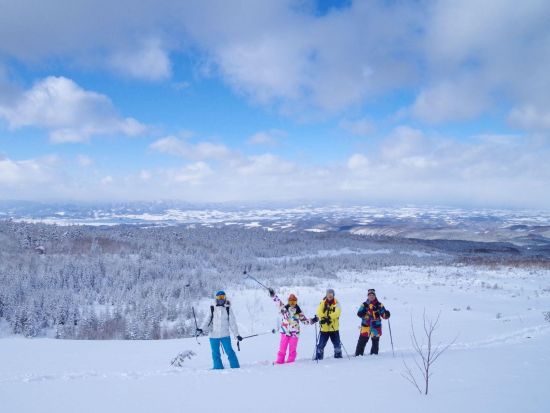 プライベートスノーシューツアー 大雪山国立公園の大自然 原生の森（貸切） 温泉入浴＆付き！＜12～4月／富良野エリア送迎付き／富良野市＞