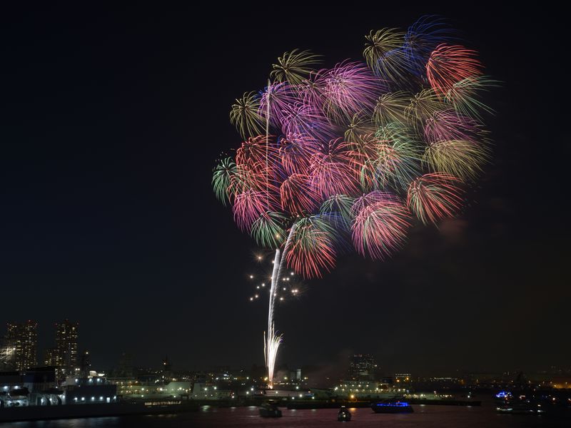 残席わずか 大晦日限定 22年カウントダウン花火鑑賞ク 横浜 みなとみらいの観光 遊び 体験 レジャー専門予約サイト Veltra ベルトラ