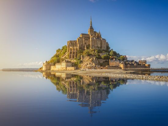 モンサンミッシェル日帰りツアー　移動のみ格安プラン選択可＜日本語オーディオガイドor英語ガイドorガイドなし＞＊申込と同時に即予約確定