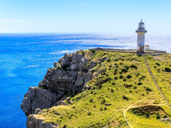 貸切観光タクシー 福江島外回り観光コース 人気観光地 大瀬崎灯台・井持浦教会ルルド・高浜ビーチなどをめぐる旅＜6時間／1～9名／福江島・五島市＞by五島タクシー
