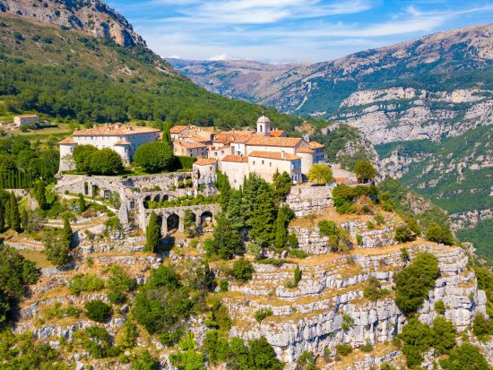 おすすめガイドがご案内！南仏観光ツアー　サンポール・ド・ヴァンス＆グラース＆コソル＆グルドン＆トゥーレット・シュル・ルー ＜日本語ガイド／ニース発＞
