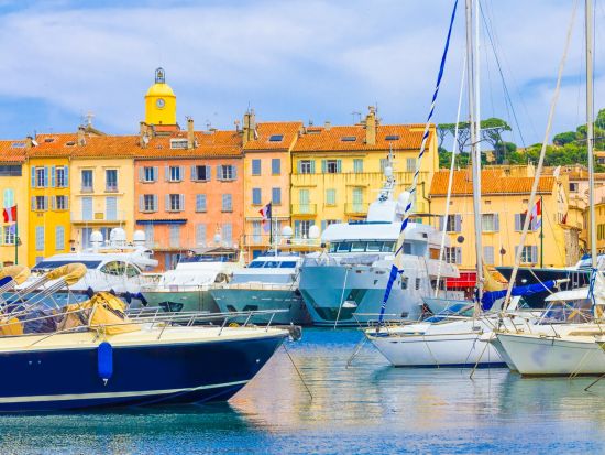 おすすめガイドがご案内！南仏観光ツアー　高級リゾート地サン・トロペ＆中世の村グリモー ＜日本語ガイド／ニース発＞