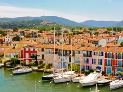 France_French-Riviera_Grimaud_shutterstock_178046444