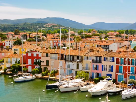 おすすめガイドがご案内！南仏観光ツアー　高級リゾート地サン・トロペ＆中世の村グリモー ＜日本語ガイド／ニース発＞